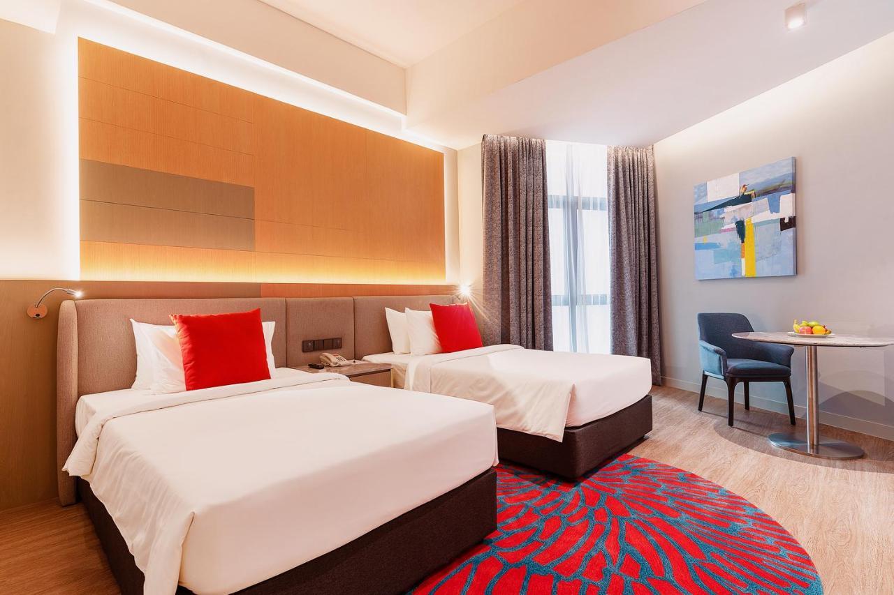 M World Hotel Formerly Known As Avante Hotel Petaling Jaya Bagian luar foto Deluxe Room