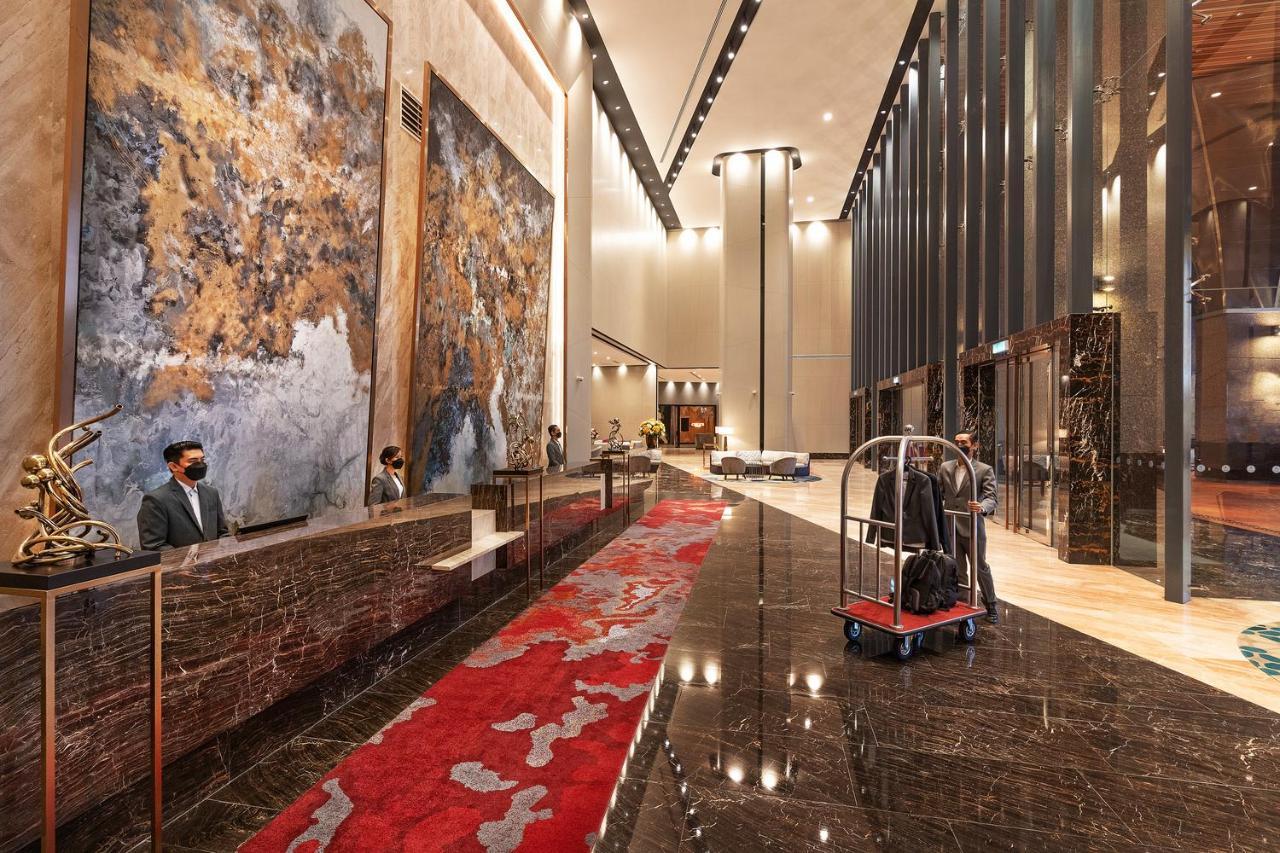 M World Hotel Formerly Known As Avante Hotel Petaling Jaya Bagian luar foto The lobby of the hotel